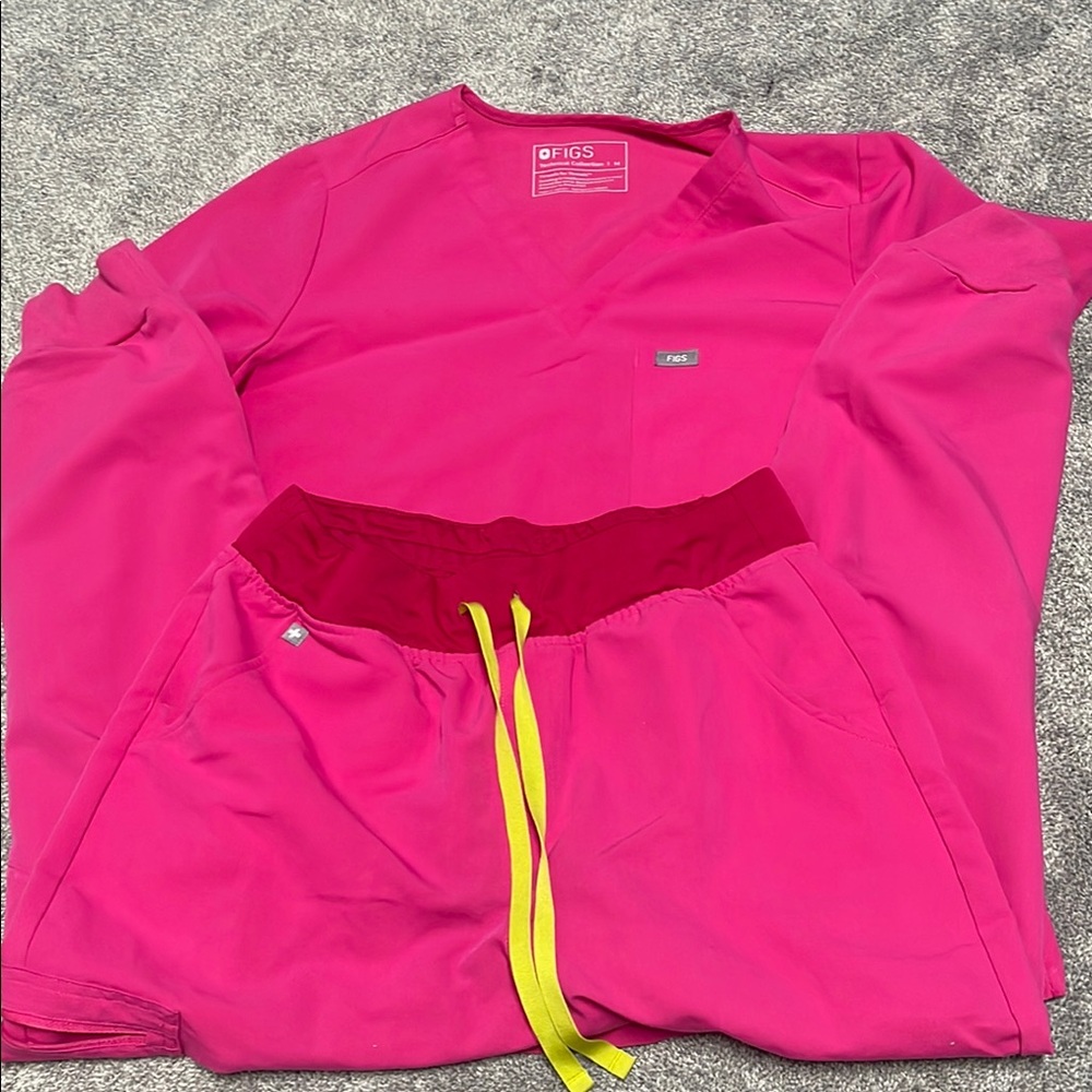Figs Pink Scrub Set